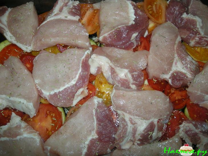 Мяско запеченное с баклажанами