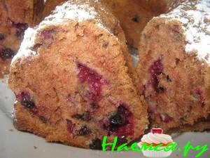 Кекс 'Столичный' с какао и смородиной