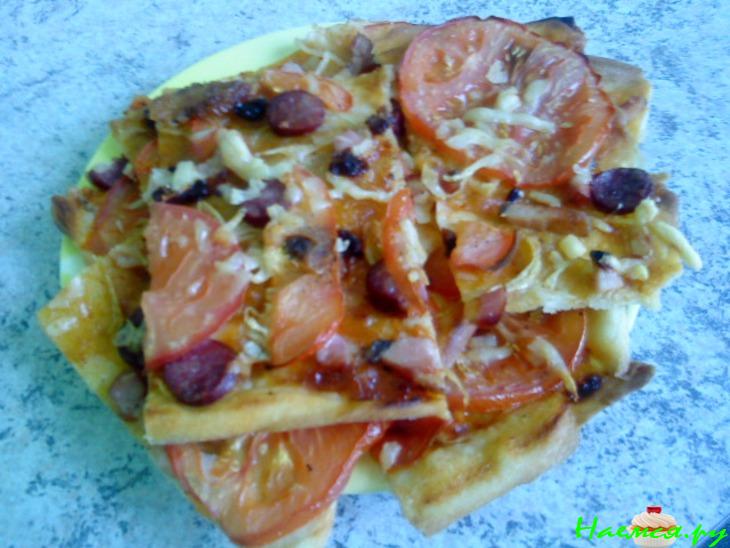 Пицца и рулет на тане