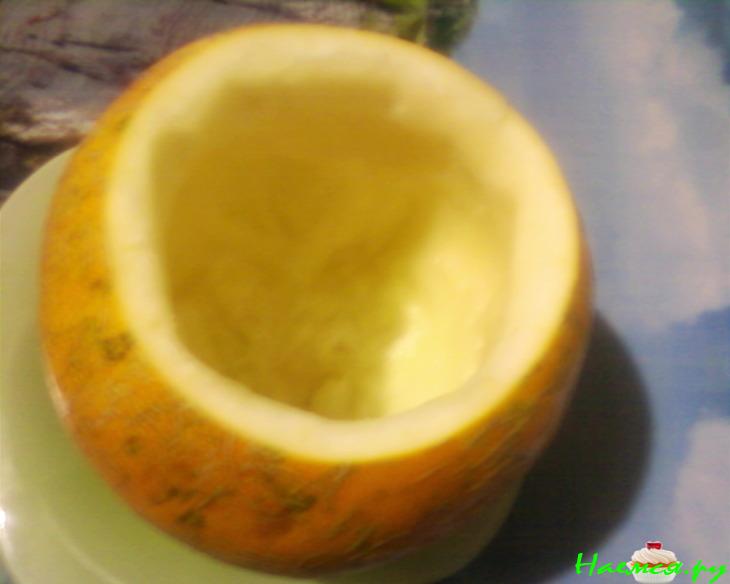 Куриные бёдра в дыне