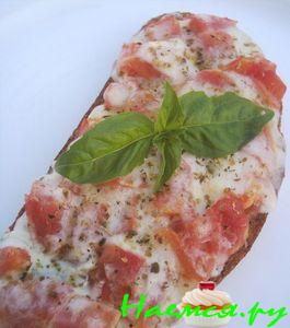 Горячий бутерброд с моцареллой