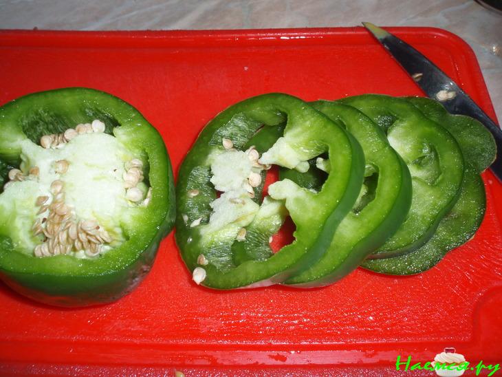 Куриные сердечки с вешенками в сметане