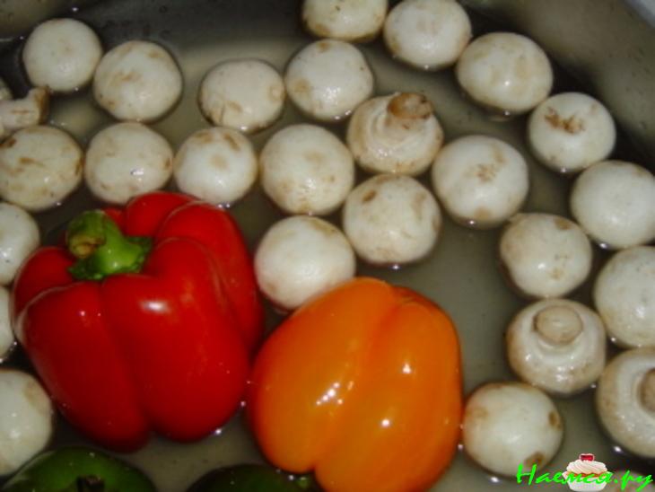 Салат из свежих шампиньонов