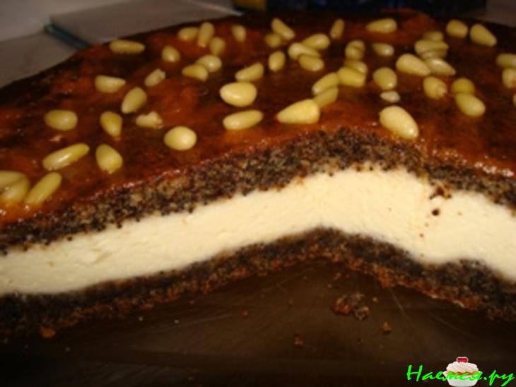 Маковый пирог-торт с творожной прослойкой