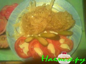 Свинина в сметанно-луковом соусе