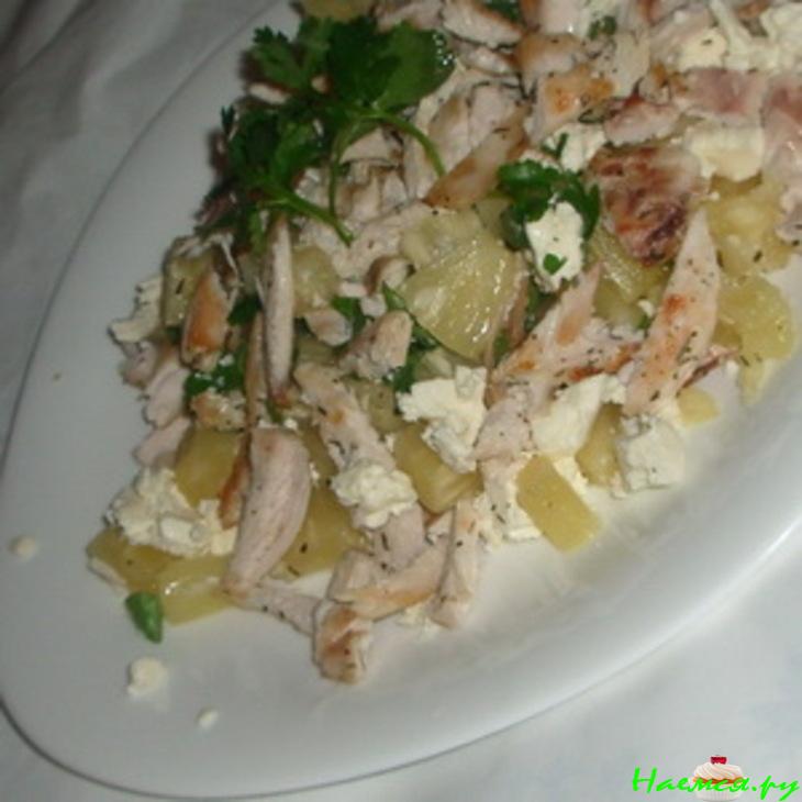 Салат из курицы с ананасом и фетой Салат из курицы с ананасом и фетой