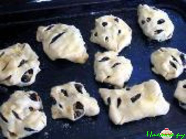 Выпечка к чаю с цитрусом и смородиной