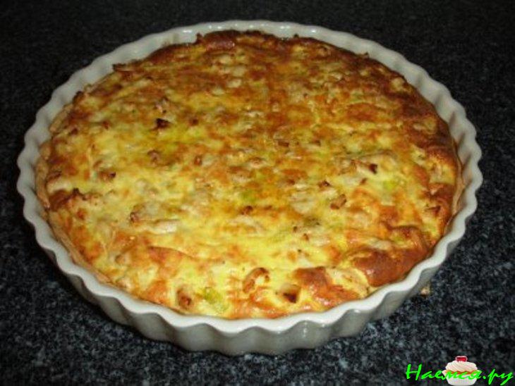 Пирог из курицы и лук-порей