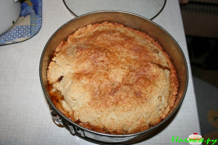 Пирог с яблочной начинкой