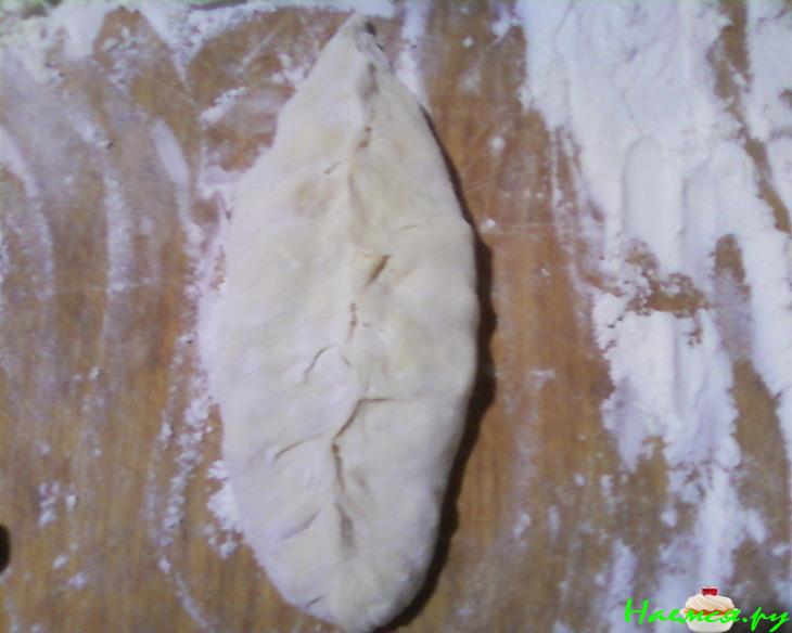 Жареные пирожки с морской капустой