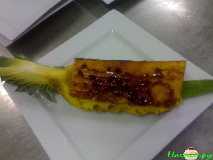 Ананас с корицей