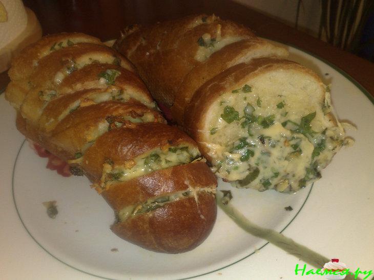 Хлеб с чесночно-сырной начинкой