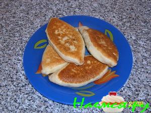 Жареные пирожки с капустой