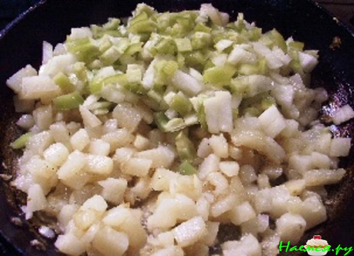 Помидоры фаршированные жареной картошкой