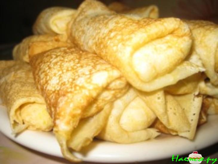 Блинчатые рулетики с ароматным колбасным сыром