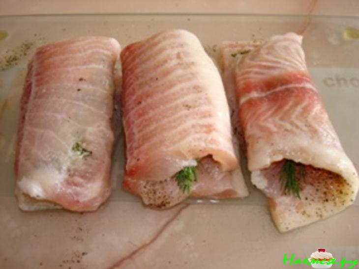 Рыбные рулетики с креветками