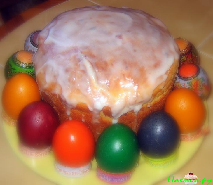 Кулич заварной с изюмом и курагой