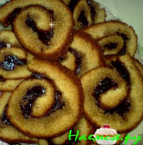 Рулет 'Медовый аромат'