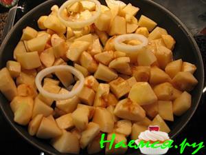 Тушеный картофель с яблоками Тушеный картофель с яблоками