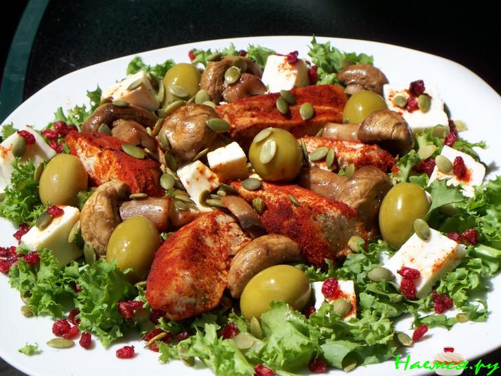 Салат из куриных грудок Салат из куриных грудок