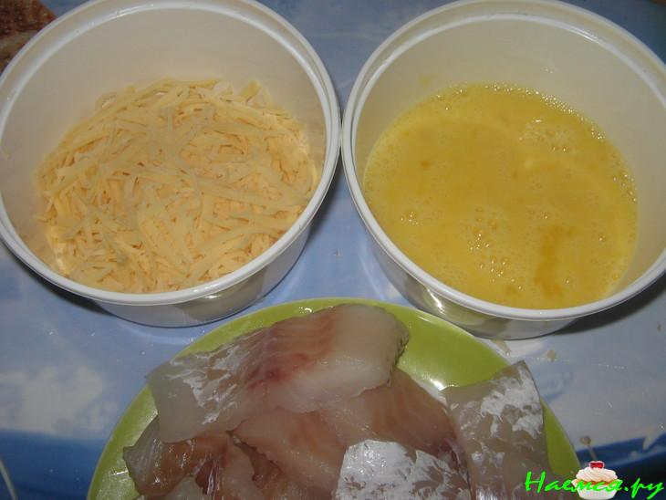 Рыба с сырным суфле, запеченная под майонезом