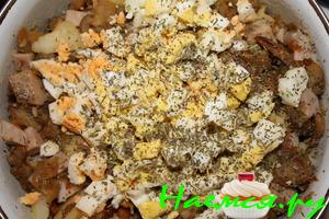 Тёплый зимний мясной салатик