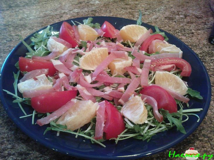 Салат с рукколой и апельсином