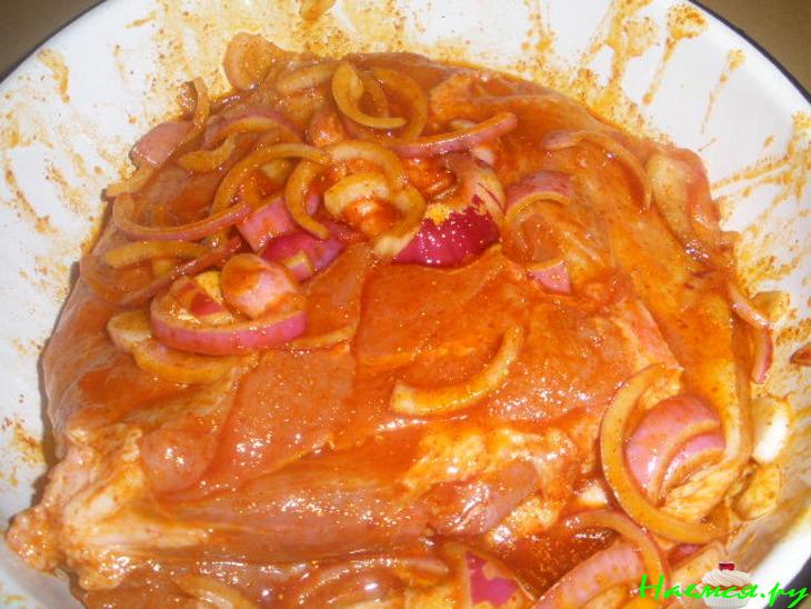 Запеченная свинина с пряностями