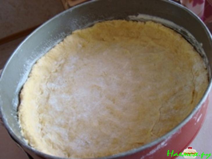 Сливовый пирог "Астра" с шоколадной начинкой