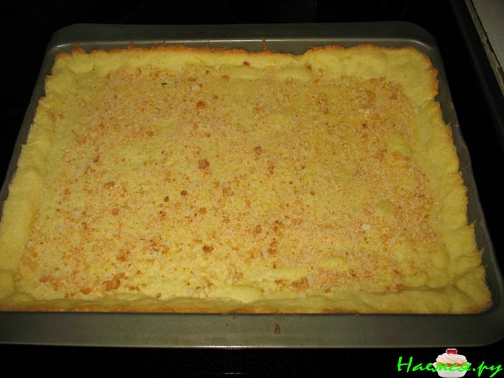 Пирог с яблоками, ревенем и ванильным кремом 