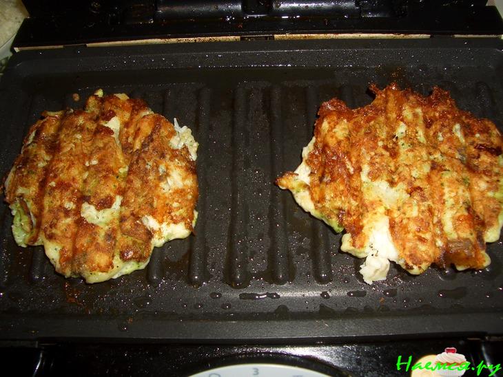 Оладьи из палтуса с брокколи