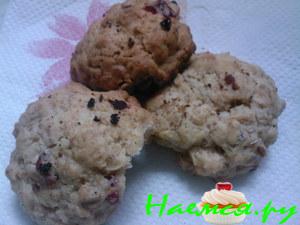 Овсяное печенье с вишней