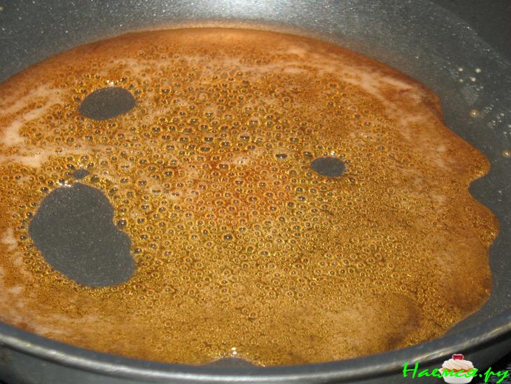 Свиные ребрышки в карамельном соусе Свиные ребрышки в карамельном соусе