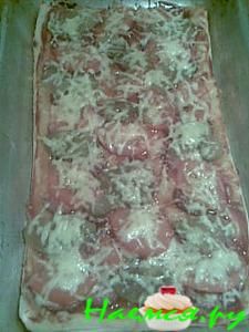 Пицца с 2 видами колбасы на скорую руку