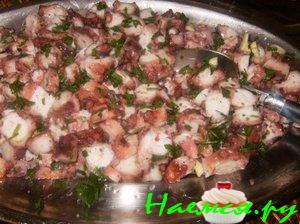 Салат из осьминога Салат из осьминога