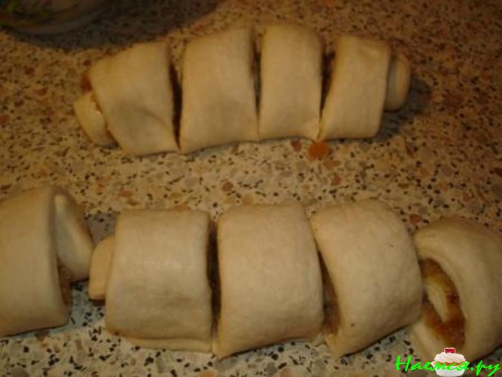 Рулетики с курагой и орехами Рулетики с курагой и орехами