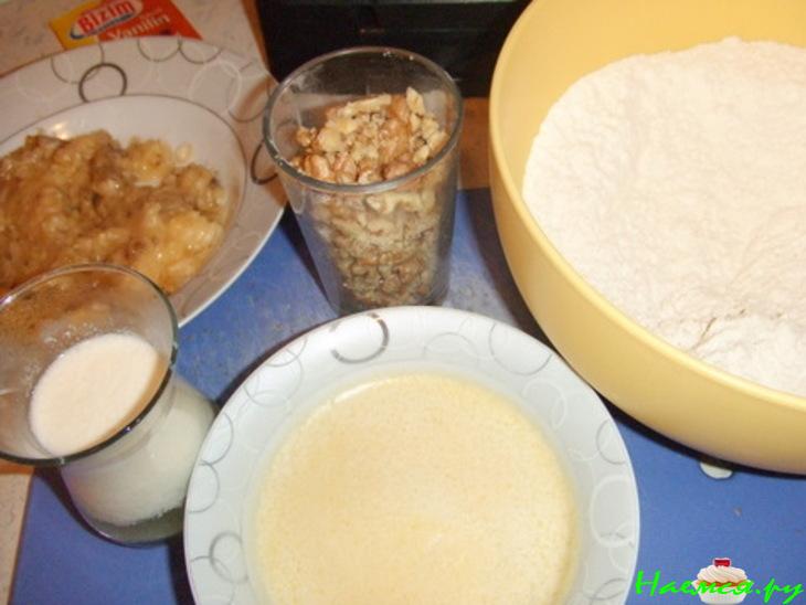 Банановый кекс с грецкими орехами