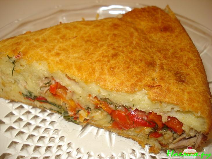 Пирог с тунцом и паприкой
