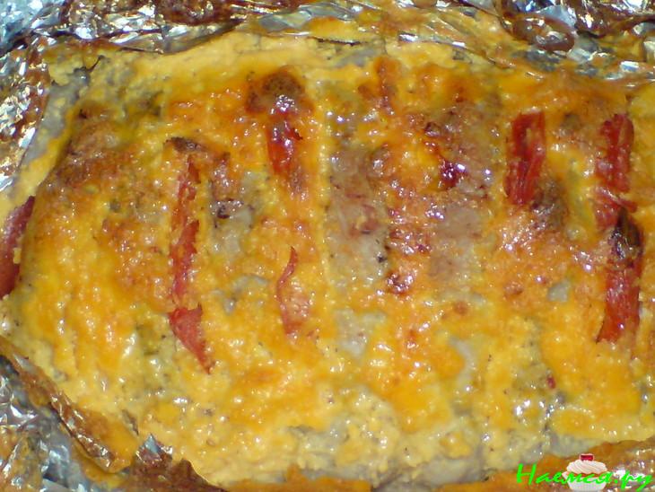 "Книжка" из свинины с плавленным сыром и помидорами