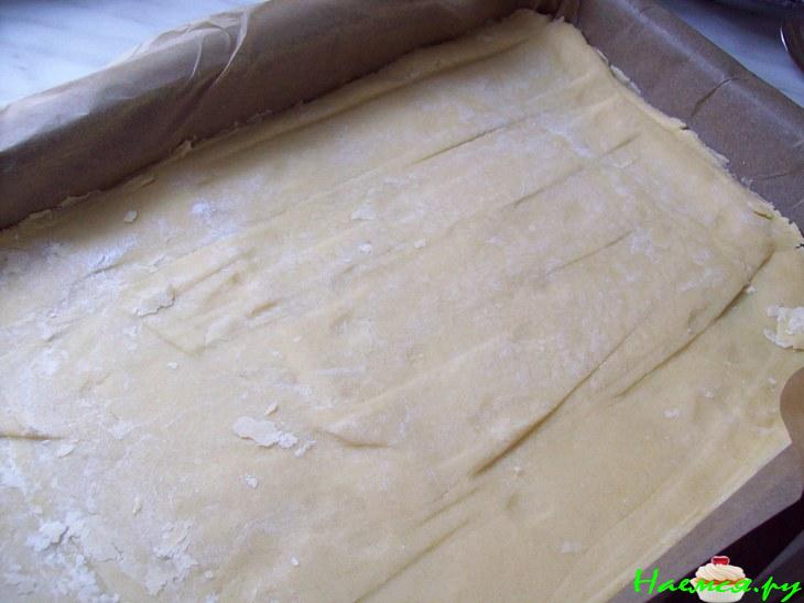 Вишнёво-маковый пирог с творогом и посыпкой "Штрейзель" 