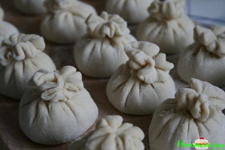 Хинкали с кориандром