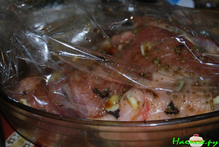 Ароматнейшее мясо в рукаве с гвоздикой и душистым перцем