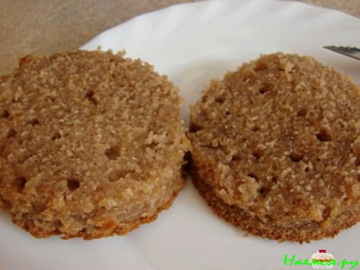 Бисквит из кислого молока (всегда получается и не требует пропитки) и пирожные из него!