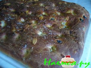 Фокаччо с оливками