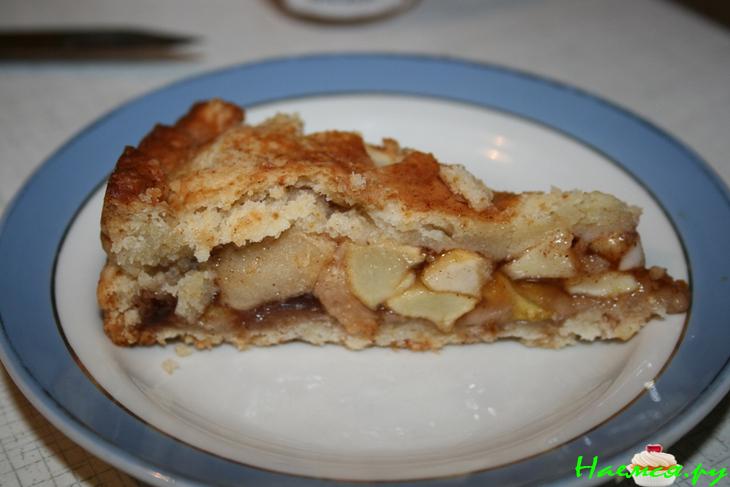 Пирог с яблочной начинкой