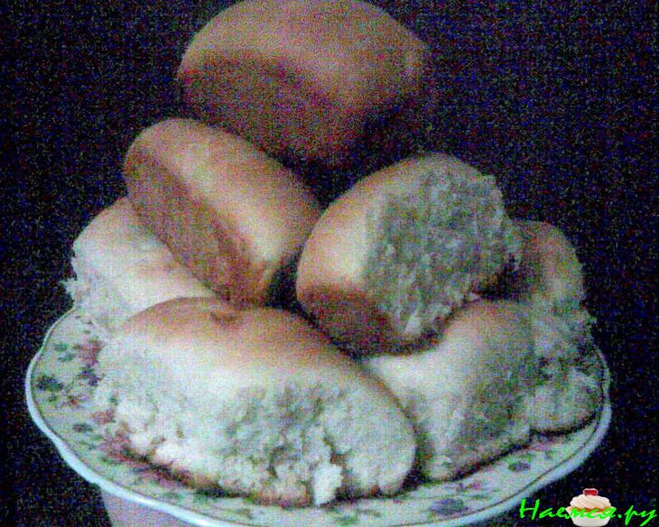 Постные пирожки с капустой и рыбной консервой Постные пирожки с капустой и рыбной консервой