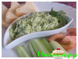 Паста из авокадо с каперсами для бутербродов Паста из авокадо с каперсами для бутербродов