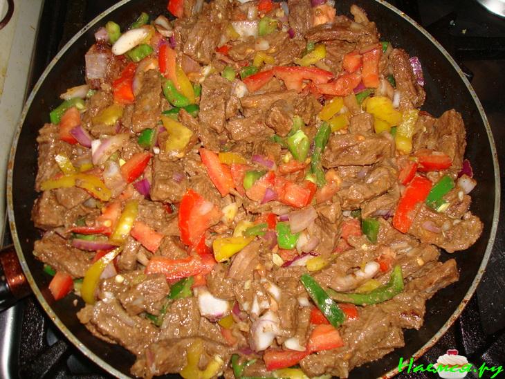 Говядина с овощами "Радуга"