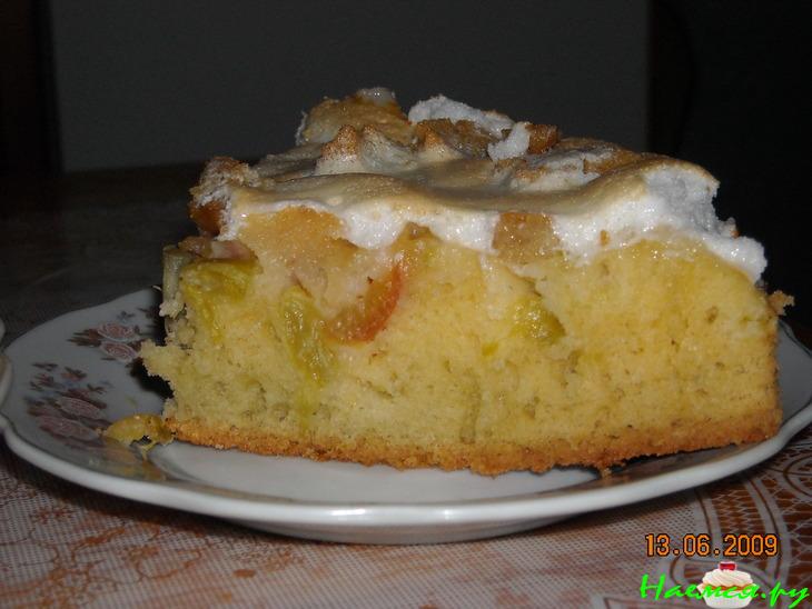 Пирог с ревенем и черешней Пирог с ревенем и черешней