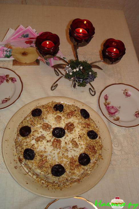 Тортик с черносливом (крем кисло-сладкий)